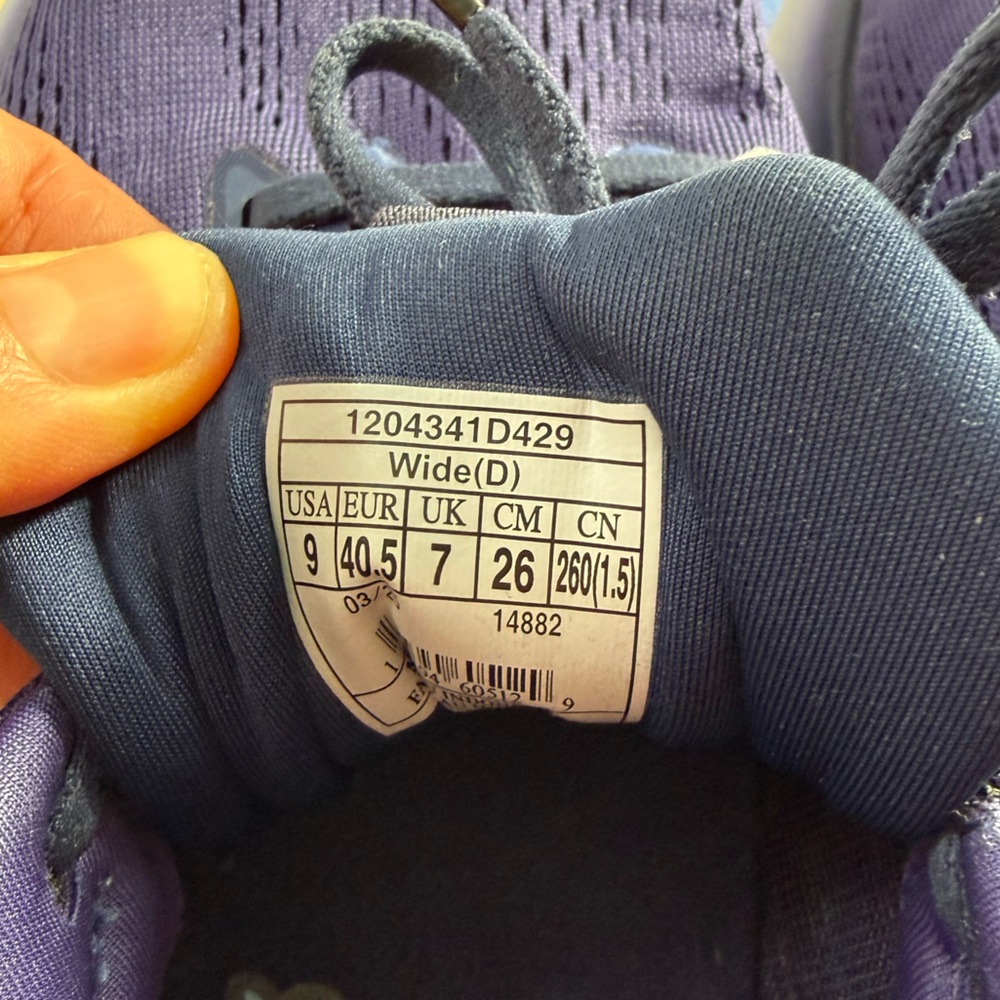Brooks Blue Ribbon Peacoat Glycerin 22 Sneakers 9 Wide - Picture 8 of 11